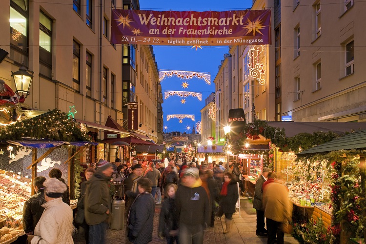 伝統の特産品が集まるクリスマスマーケット、ドレスデン