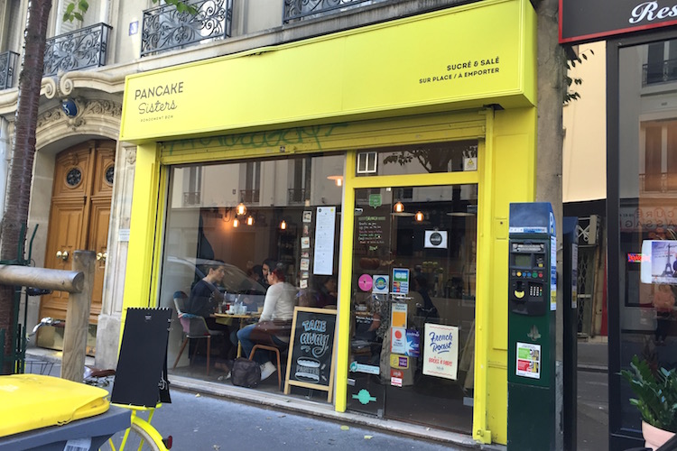 パリの10区にニューオープンしたばかりの話題のパンケーキ専門店