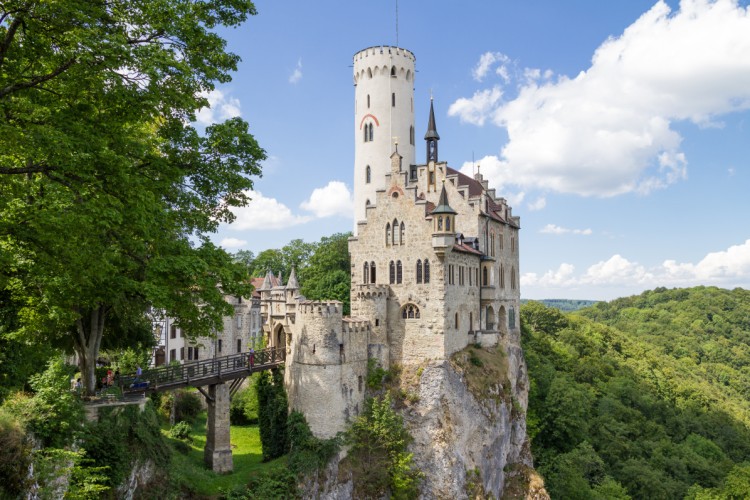 リヒテンシュタイン城Schloss Lichtenstein（ドイツ・バーデン・ビュルテンベルグ州・ロイトリンゲン）